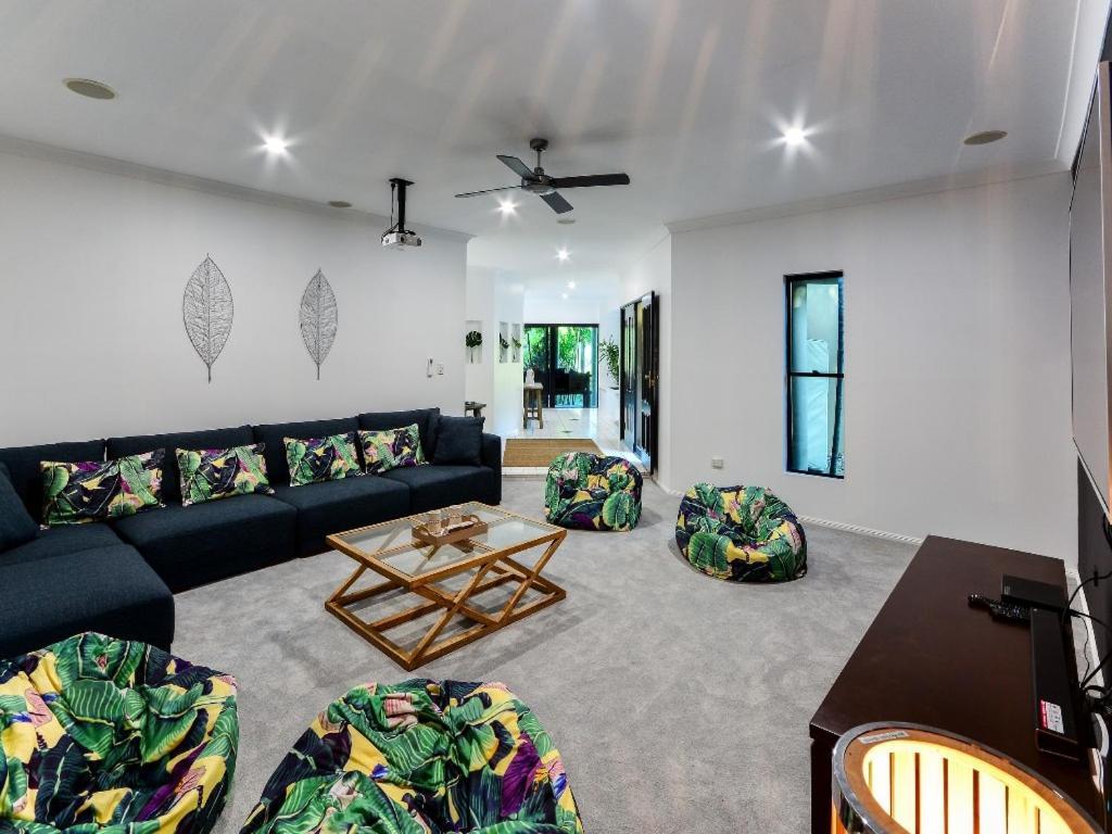 The Palms On Hamilton Island Villa Bagian luar foto