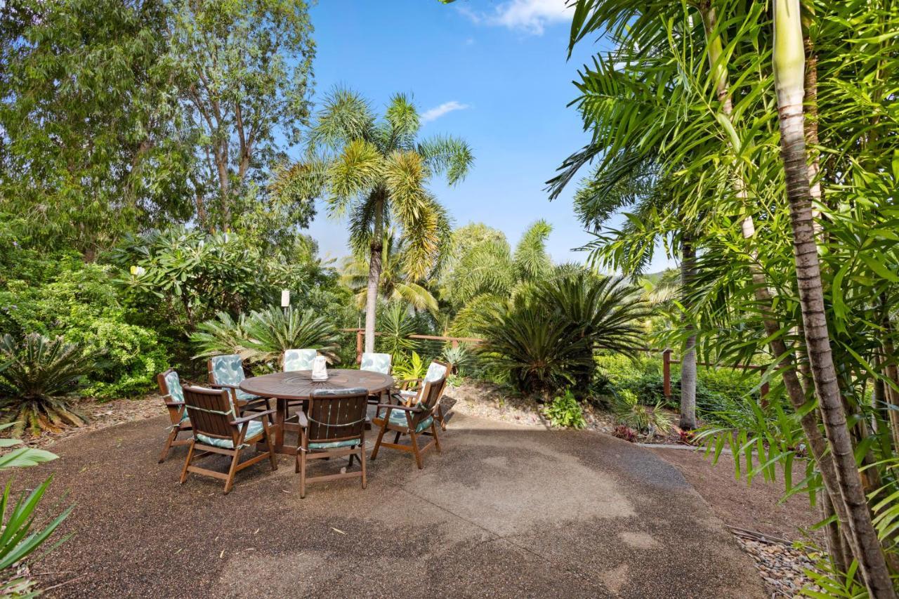 The Palms On Hamilton Island Villa Bagian luar foto